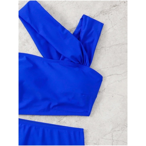 Cut out high waisted strappy monokini One Piece Swim - Picture 6 of 10